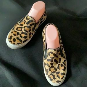 Kenneth Cole Reaction Leopard Print Calf Hair slip-on flats.  Size 8.5 M